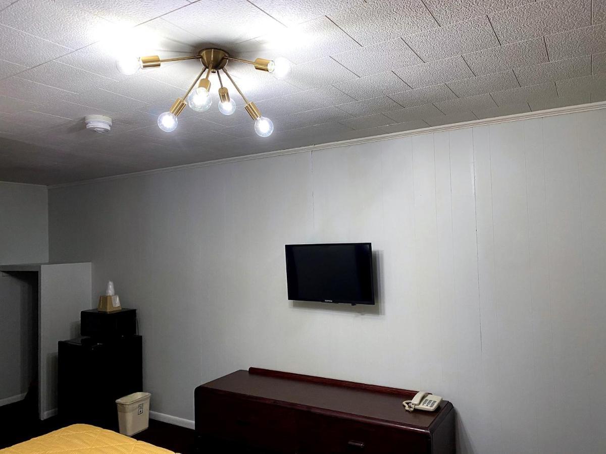 Continental Inn & Suites 康韦 外观 照片